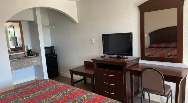 Номер Standard Western Inn