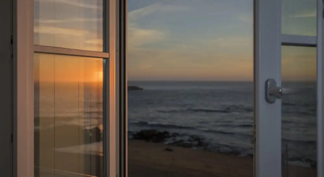 Апартаменты Liiiving - Luxury Beachfront Apartment V