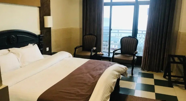 Номер Deluxe Hotel One Mall Road Murree