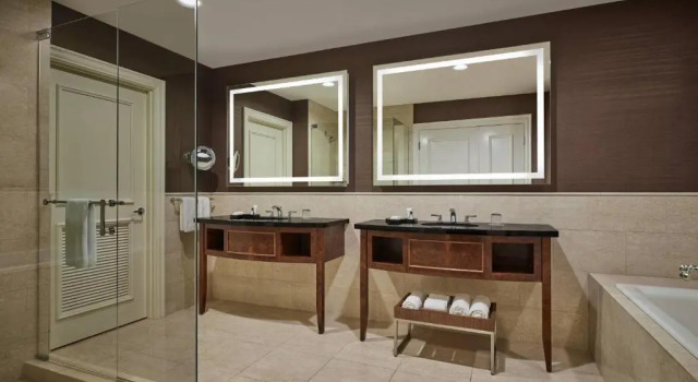 Номер Standard JW Marriott Chicago
