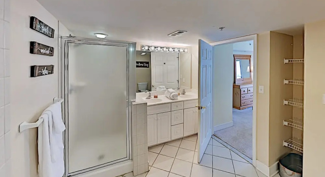 Bayside W/ Pool - Walk To Beach & Dining 2 Bedroom Condo