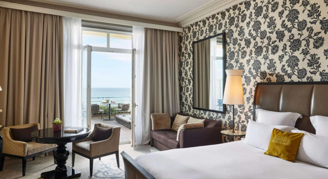 Le Grand Hotel de Cabourg - MGallery Collection, Забронировать Отель Отели Кота Флёри с парковкой, Парковка