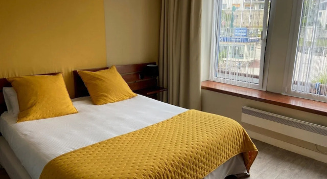 Номер Classic с видом на город LOGIS HOTEL - La Petite Rade