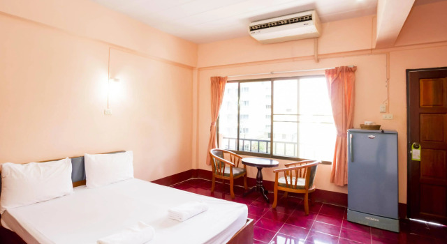 Baan Lukkan Hostel, Забронировать Хостел Патонг-Бич остров Пхукет