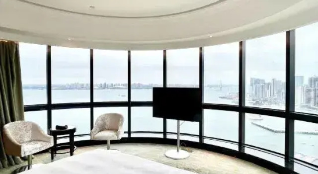 Семейный люкс с видом на море LN Garden Hotel, Zhanjiang