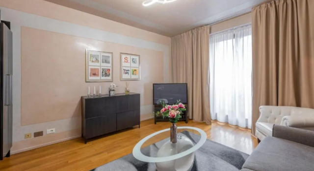 Milan Royal Suites - Centro, Buchen Sie Hotel Stadtzentrum Mailand Mailand, in der Nähe von Moscova