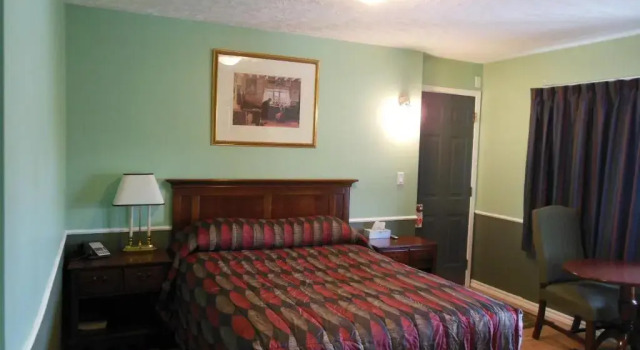 Номер Standard Motor Court Motel