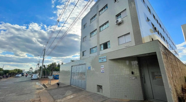 103 - APARTAMENTO de 2 QUARTOS 400m do PARQUE de EXPOSIÇÃO, Забронировать Апартаменты/квартира Патус-ди-Минас Минас-Жерайс