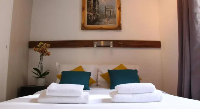 Трёхместный номер Standard Hôtel Au Grand Duquesne