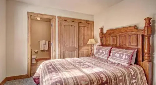 18 Autumn Brook Condo
