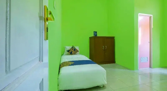 Fatan Costel by OYO Rooms, Book Hotel Cianjur West Java