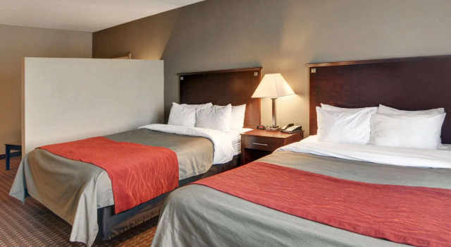 Comfort Inn & Suites Near Lake Lewisville, Забронировать Отель Отели Льюисвилл с парковкой, Парковка