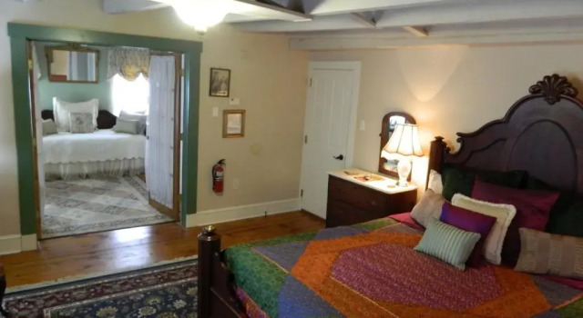 Люкс EJ Bowman House Bed & Breakfast