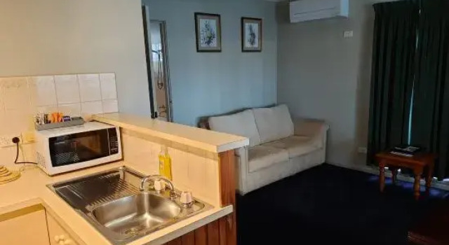 Апартаменты Abbotswood Motor Inn