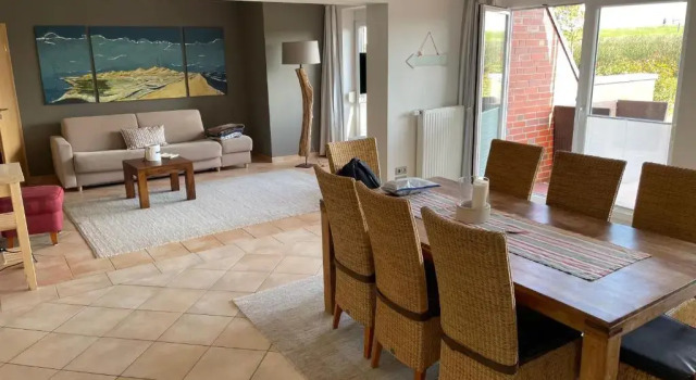 Апартаменты Großzügige Familienwohnung - mit grossen Esszimmer
