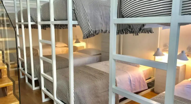 Кровать в общем номере HOSTEL ALAMEDA EXCLUSIVE HOUSE