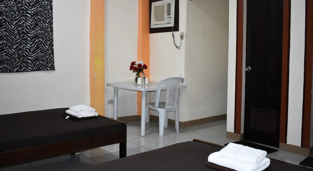 Nikita's Place Hotel