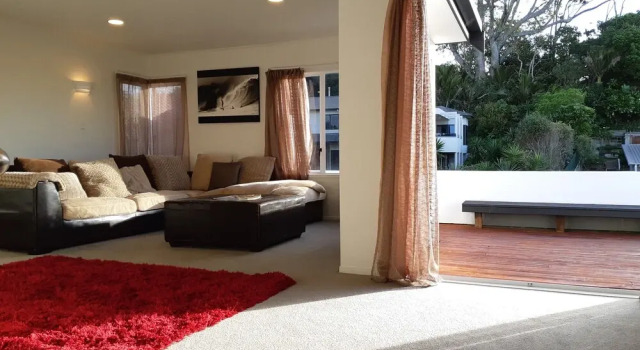 Absolutely Beachy Arden, Забронировать Отель Окура Stratford Mountain Club