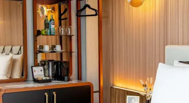 Номер Deluxe MUZE Hotel Dusseldorf - Handwritten Collection