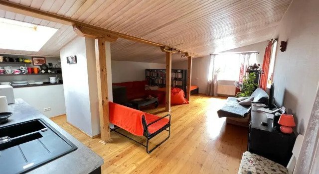 Апартаменты Studio apartment and FREE airport transfer