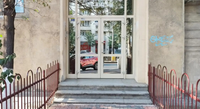 Ariana Apartment by EasyBucharest, Забронировать Апартаменты/квартира Отели Бухареста с парковкой, рядом с Торговый центр Bucharest Mall, Парковка
