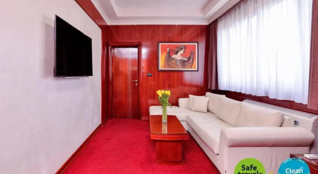 Люкс Presidential Prezident Hotel Novi Sad - Outdoor Pool & Spa
