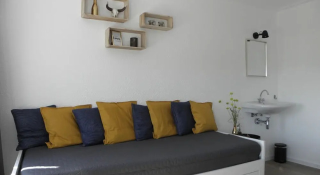 Experience peace and tranquility in a landscape with vast forests, Prenota Casa vacanze Hotel a Gheldria con parcheggio, Parcheggio