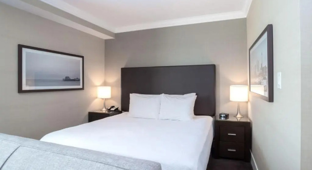 Двухместный люкс Standard Sandman Hotel Oakville