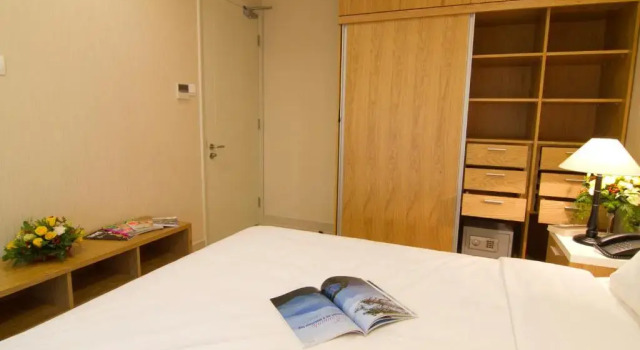Апартаменты Premium Mayfair Suites