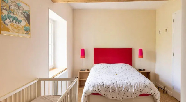 Holiday Home With Beautiful Views, Rezervovat Hotel Hotely v Morvan s parkováním, Parkování