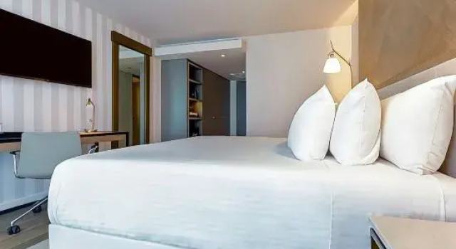 Номер Premium NH Collection Merida Paseo Montejo