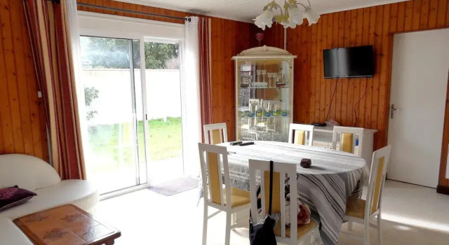 House With 3 Bedrooms in La Couarde-sur-mer, With Enclosed Garden and