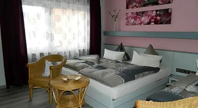 Hotel Dietz, Забронировать Отель Бопфинген Баден-Вюртемберг