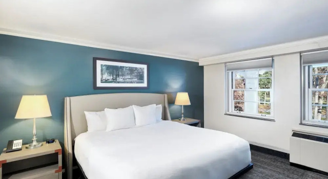 Номер Deluxe Gideon Putnam Resort & Spa