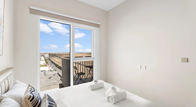 Апартаменты Comfort с балконом WelHome - Breathtaking View 1BR Apt in Damac Hills 2