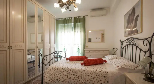 La Primavera Holidayhouse BEST LOCATION FOR VISIT THE VATICAN, Забронировать Отель Отели Рима с парковкой, рядом с Собор Святого Петра, Парковка