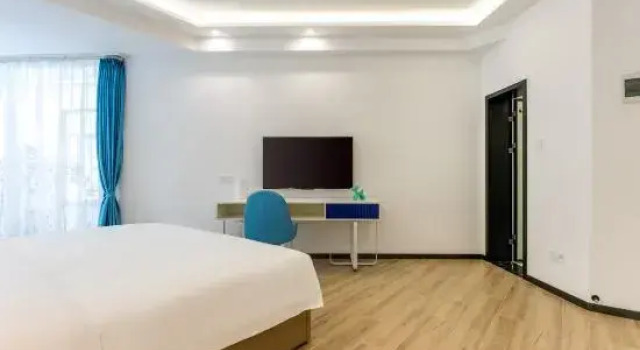 Семейный люкс с 2 комнатами с видом на внутренний двор Sanya Mi Yue Hotel