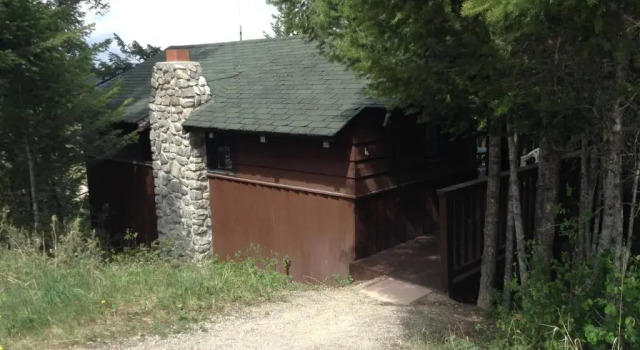 Коттедж c 1 комнатой Addisons Bungalows