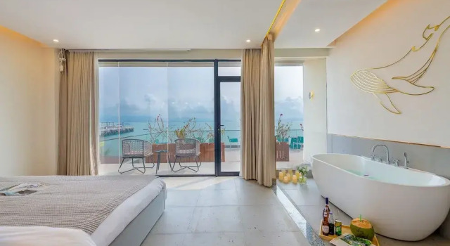 Люкс Luxury Tianya Jingxi Seaview Inn in Sanya