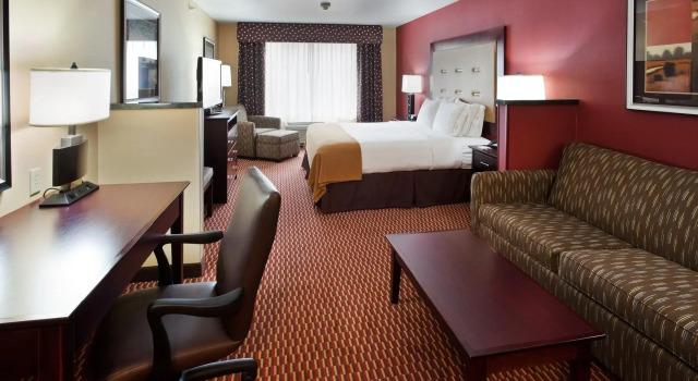 Люкс c 1 комнатой Holiday Inn Express and Suites Great Falls by IHG