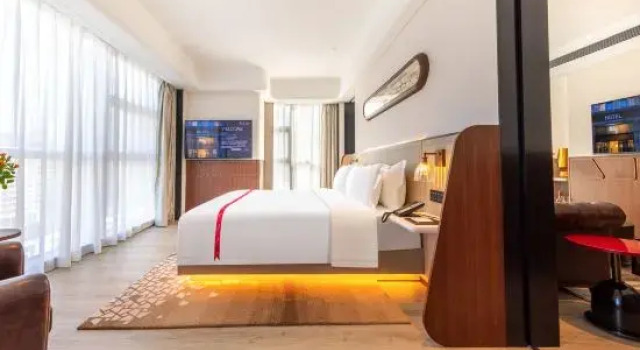 Люкс Executive Zhuhai Ruby Hotel (Sam's Pearl Station Branch)