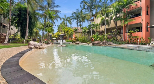 Коттедж Lux Resort - 9 Pools Gym Free Parking