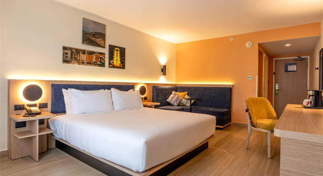 Двухместный номер Standard Hampton by Hilton Torreon Airport-Galerias