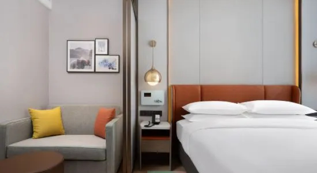 Капсула Superior Home2 Suites by Hilton Lhasa Museum