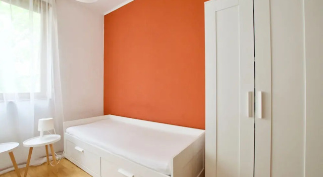 Standard Apartment by Hi5 - Kazincy 52, Забронировать Апартаменты/квартира Отели Будапешта с парковкой, рядом с Станция метро Vorosmarty Square, Парковка