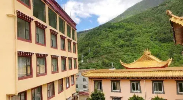 Kangding Yizhuo Homestay