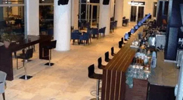 Thalassa, Забронировать Отель Отели Лутра-Эдипсу 3 звезды, 3*