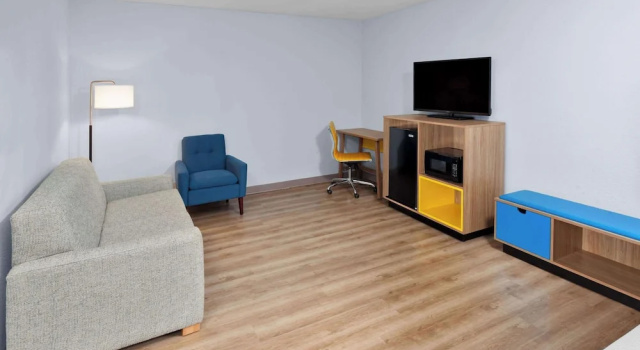 Двухместный люкс Days Inn & Suites by Wyndham Siler City