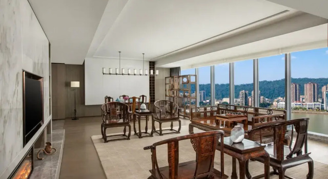 Одноместный люкс Presidential Crowne Plaza Ya an by IHG