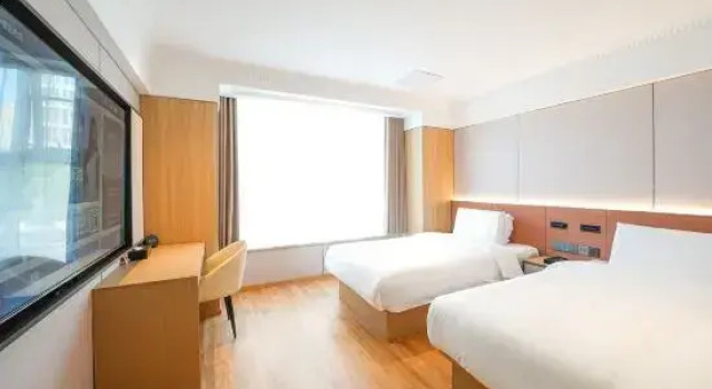 Люкс Aifeng Hotel (Beijing Panjiayuan Subway Station Branch)